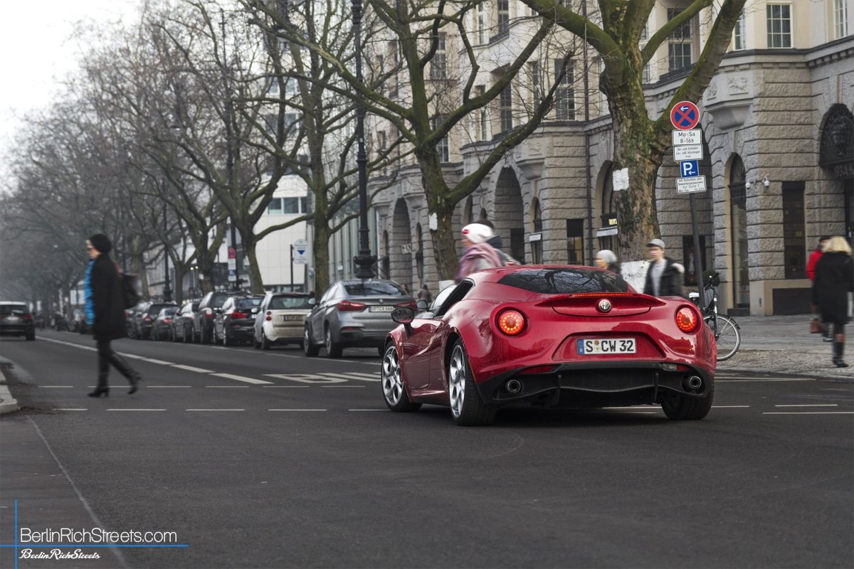 Alfa Romeo 4C spotted in Berlin — BerlinRichStreets